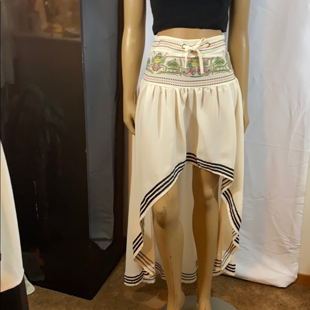 HIGH LOW MAXI SKIRT
